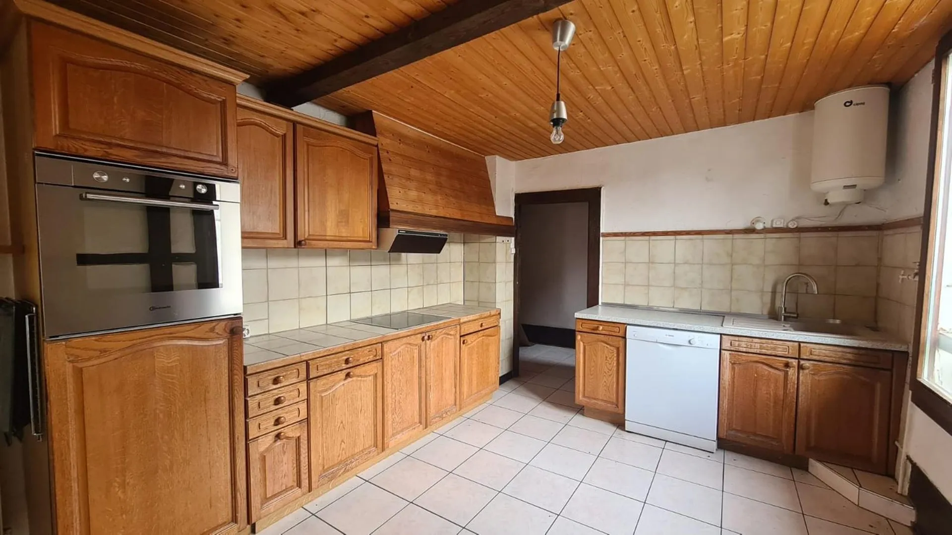 Spacieux appartement de 6.5 pièces avec balcon à Porrentruy