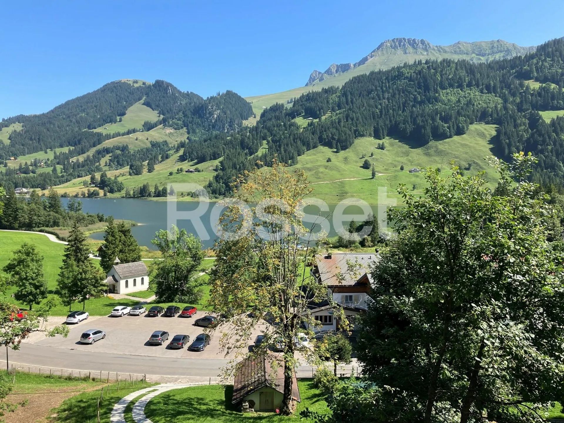 Spacieux chalet de 250m2 à vendre au Lac Noir