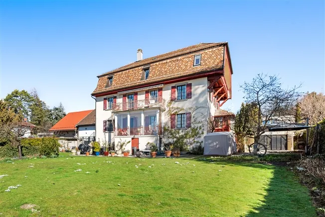 Charmantes Anwesen – Aussicht und Charakter