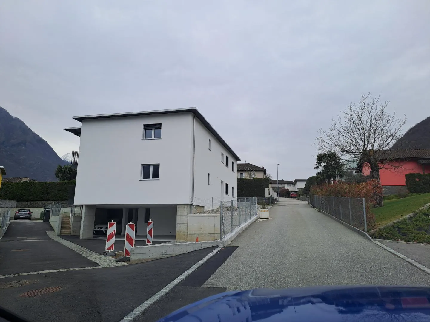 Nuovo luminoso appartamento di 4 1/2 locali in zona comoda e stra...