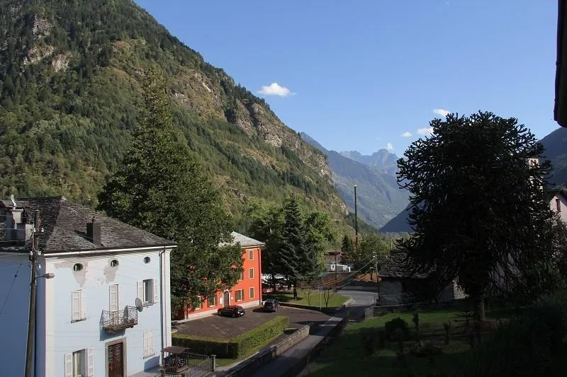 Image 10