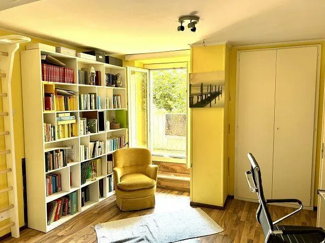 Image 12