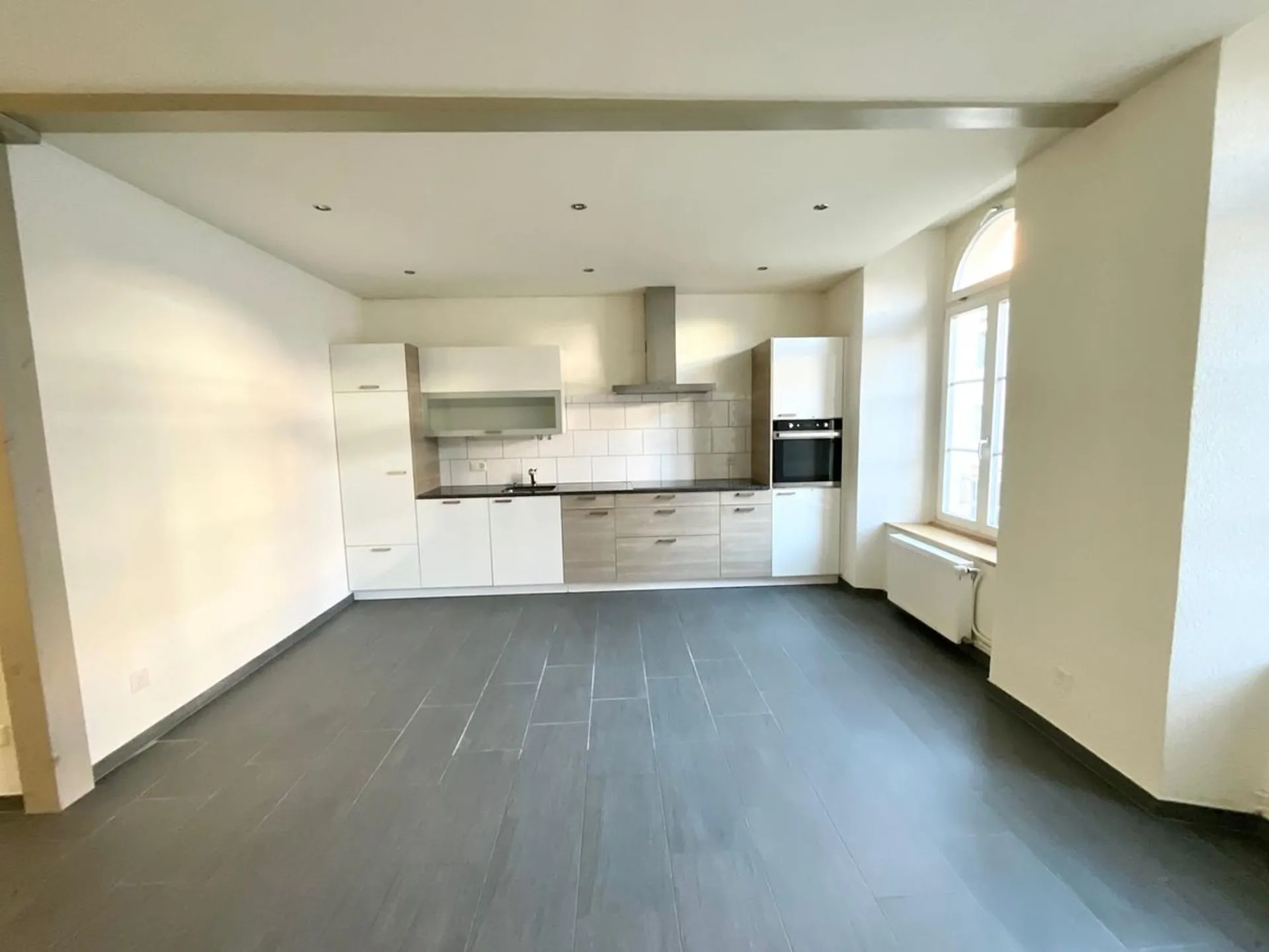 Appartement moderne de 3 pièces - centre du village