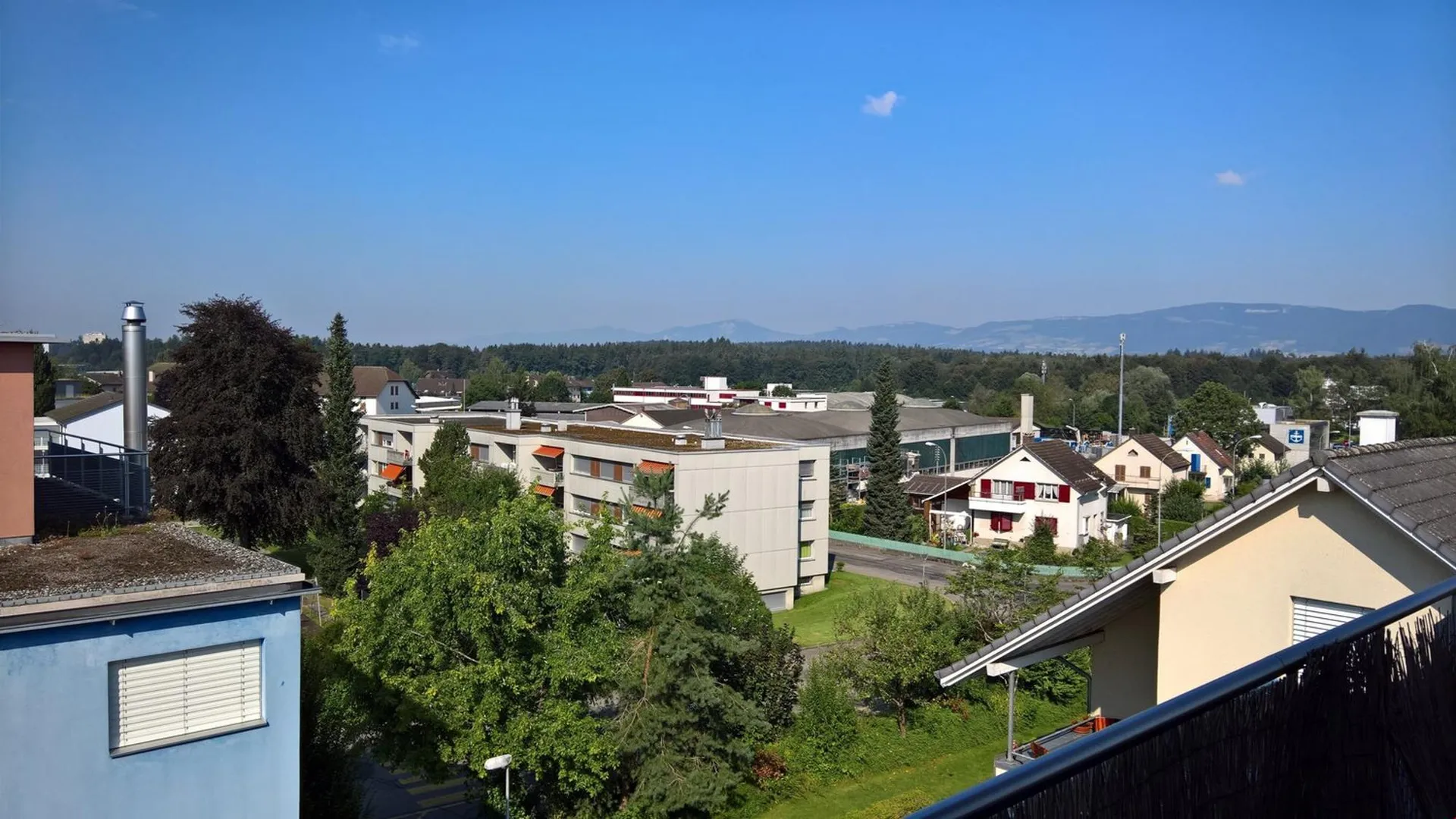Moderne 4.5-Zimmer-Duplex-Wohnung mit Balkon und schoener Aussicht in Langenthal