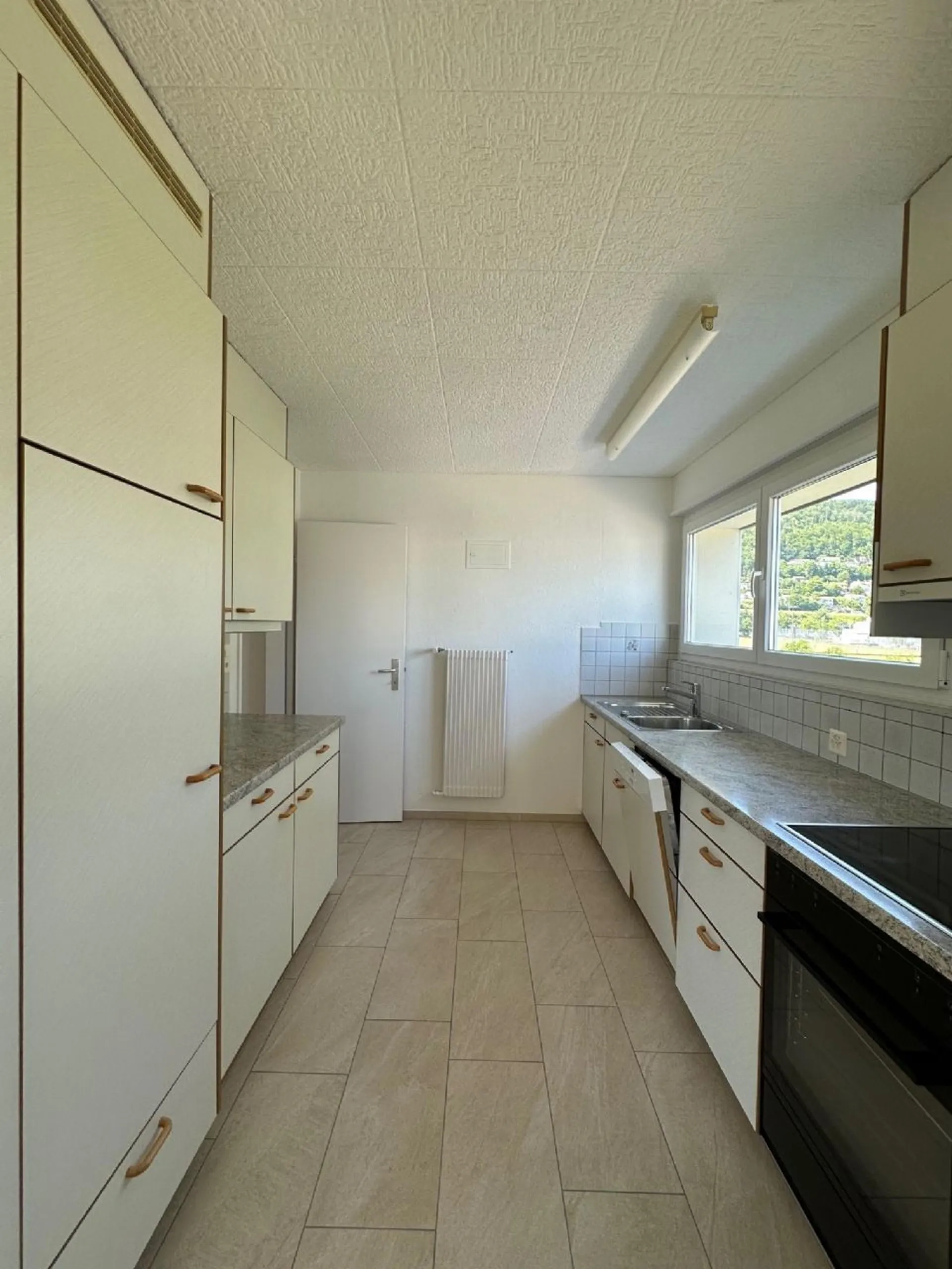 Grosszügige Wohnung in ruhiger Umgebung!