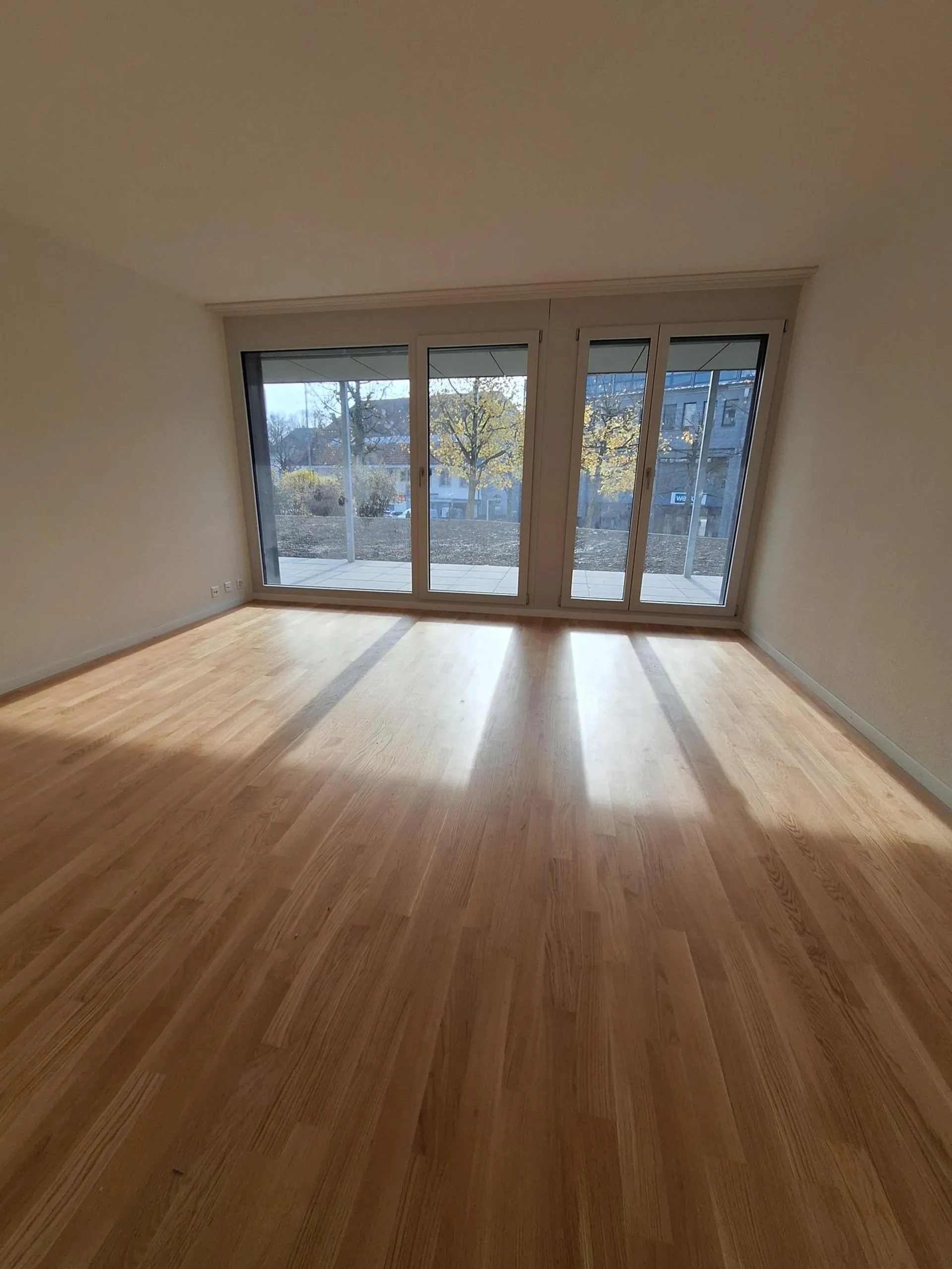 attraktive neu renovierte 1-Zimmer-Wohnung zu vermieten