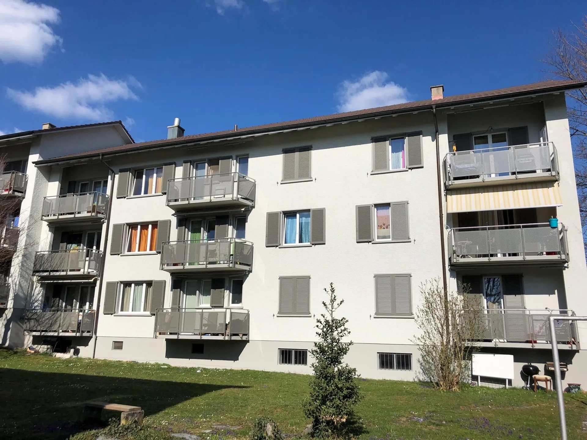 Schöne, helle 3.5 Zimmer Wohnung mit Balkon