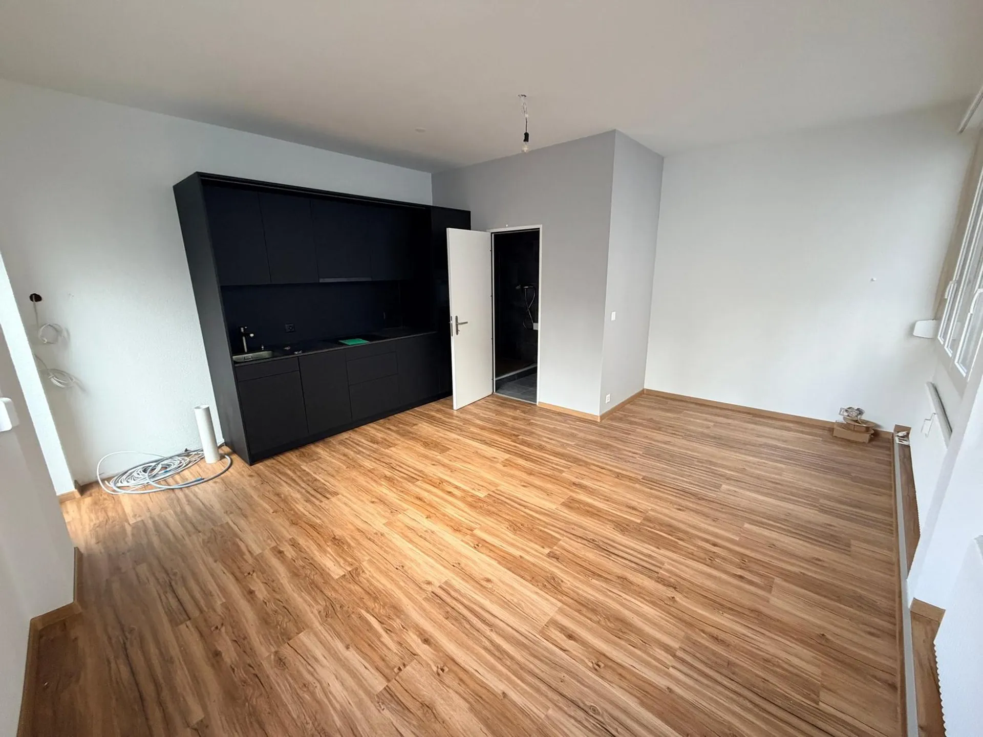Erstbezug: Moderne Studios mit grosser Terrasse an der Bärenfelserstrasse 9/11