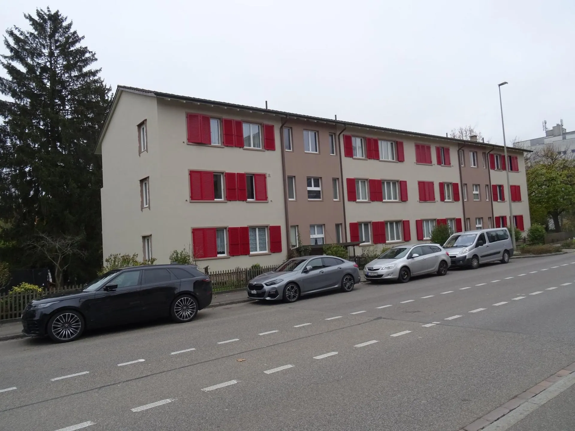 4-room cooperative apartment with new kitchen, partial renovation early 2026, family apartment