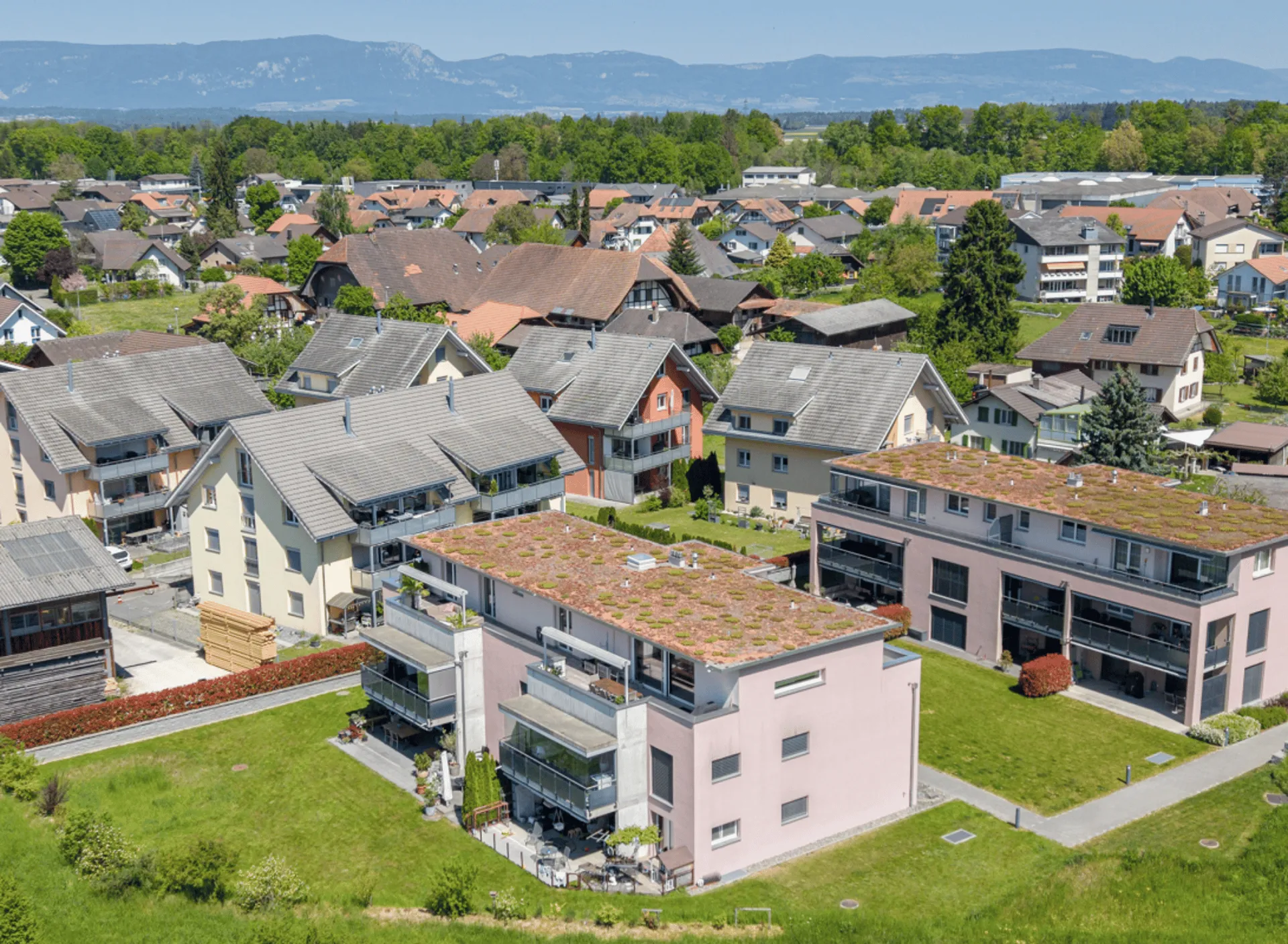 Exclusive attic oasis with 167 m² living space & 108 m² panoramic terraces