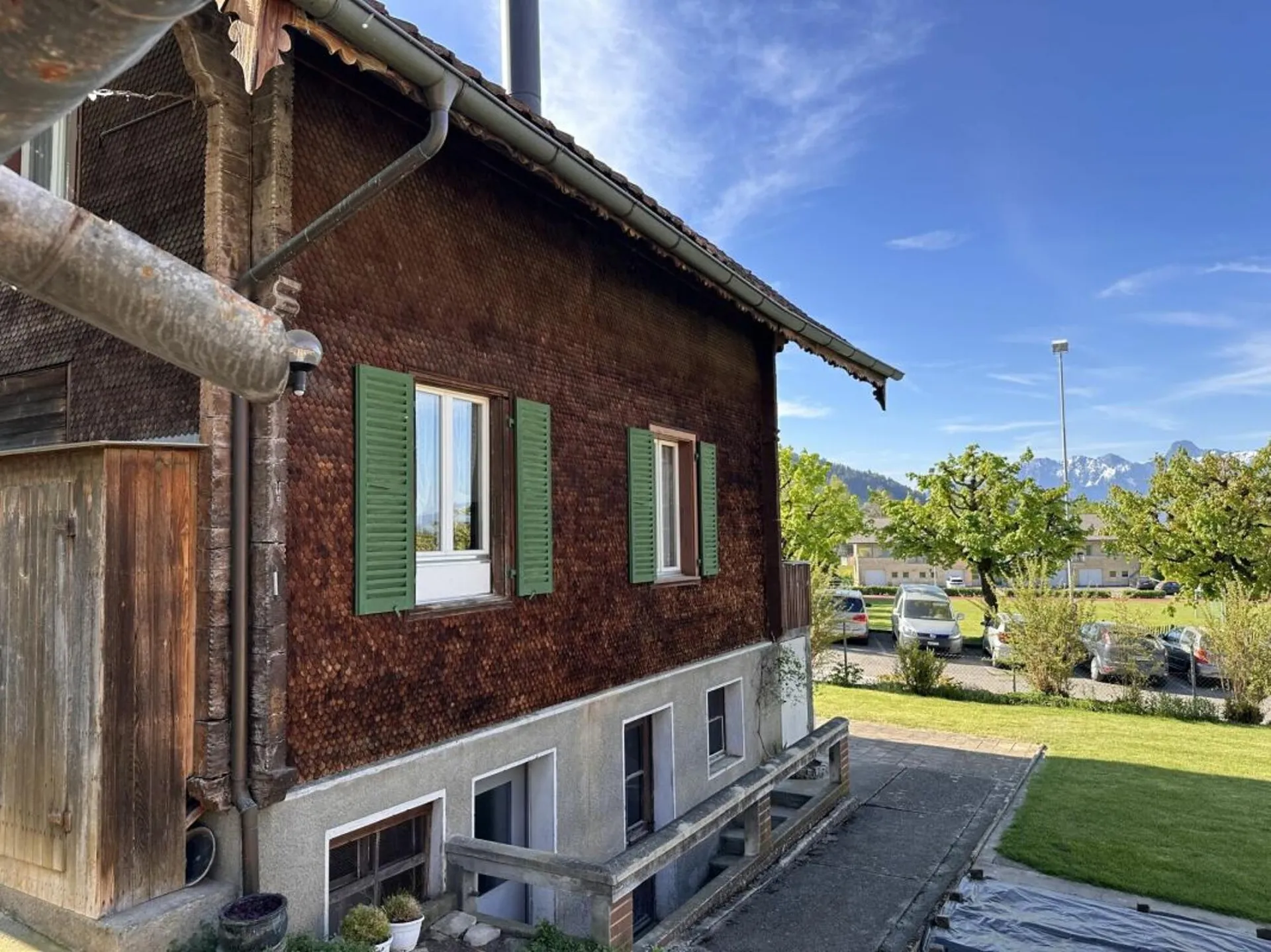 Image 12
