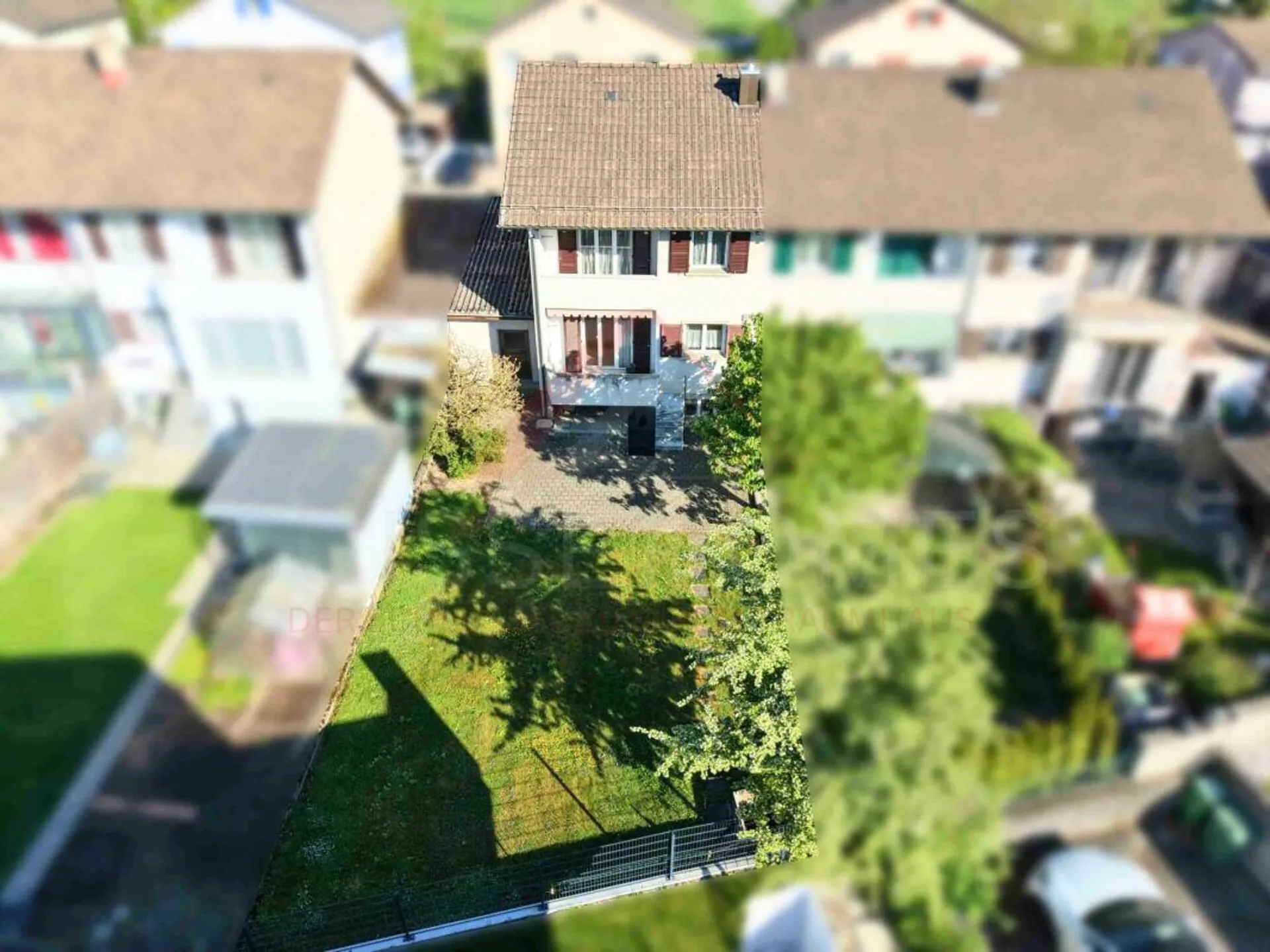 Casa a schiera di 5,5 locali ben curata in una posizione tranquilla a Wangen bei Olten