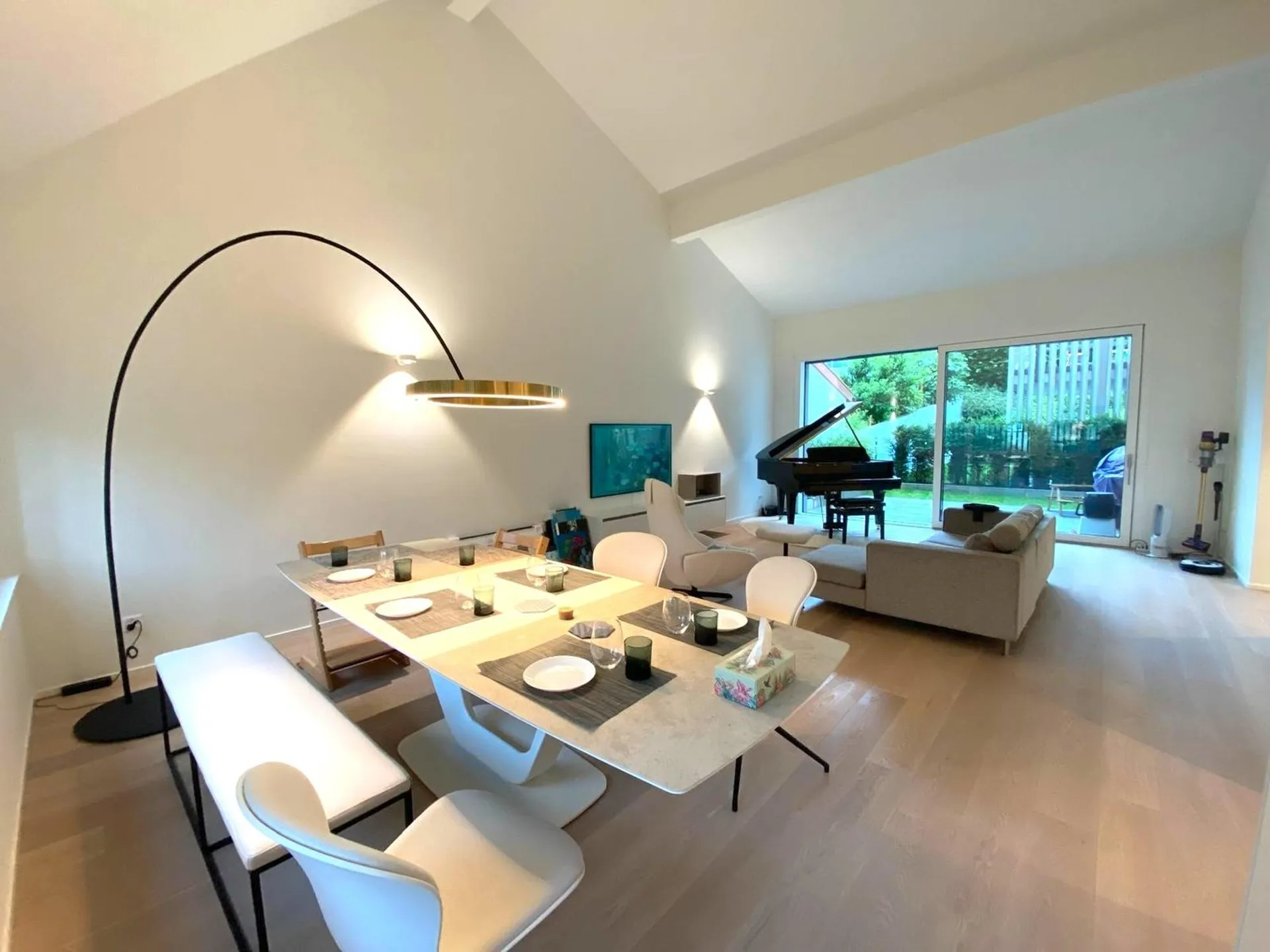 Exklusive und stilvolle  4.5 Zi.-Wohnung in Oberwil/BL zu verkaufen