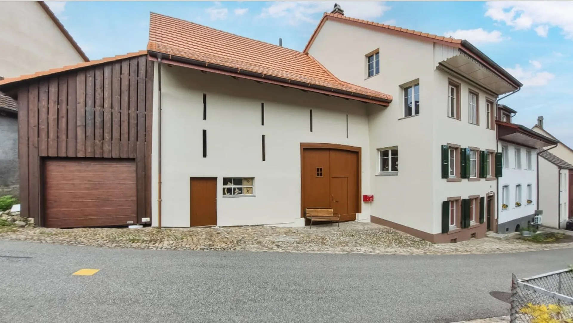 Einmalige Chance: Grosses Einfamilienhaus mit Anbau in Häfelfingen