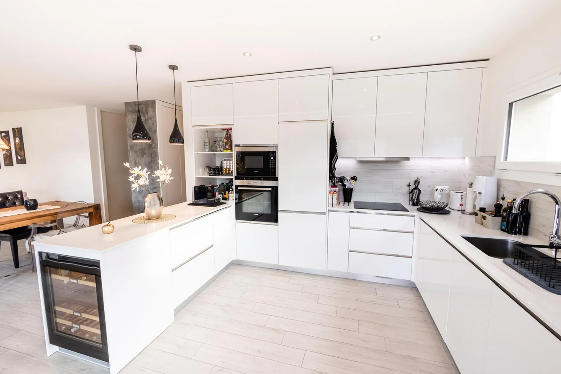 Magnifique attique 3½ pièces avec grande terrasse/véranda à Aproz-Sion