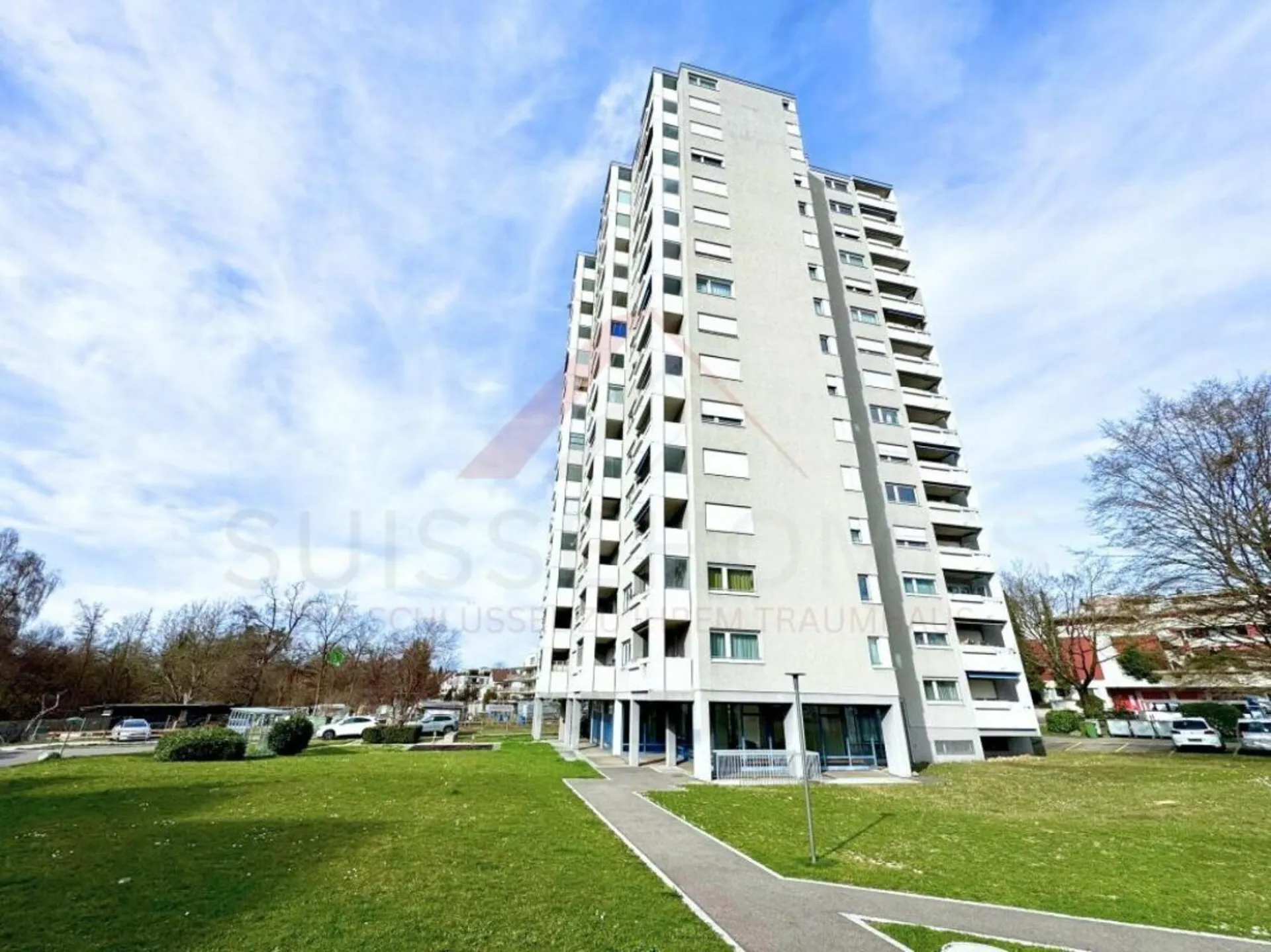 Exklusive Kapitalanlage in Opfikon - 3.5-Zimmer-Wohnung im 15. Stock mit Wohnrecht