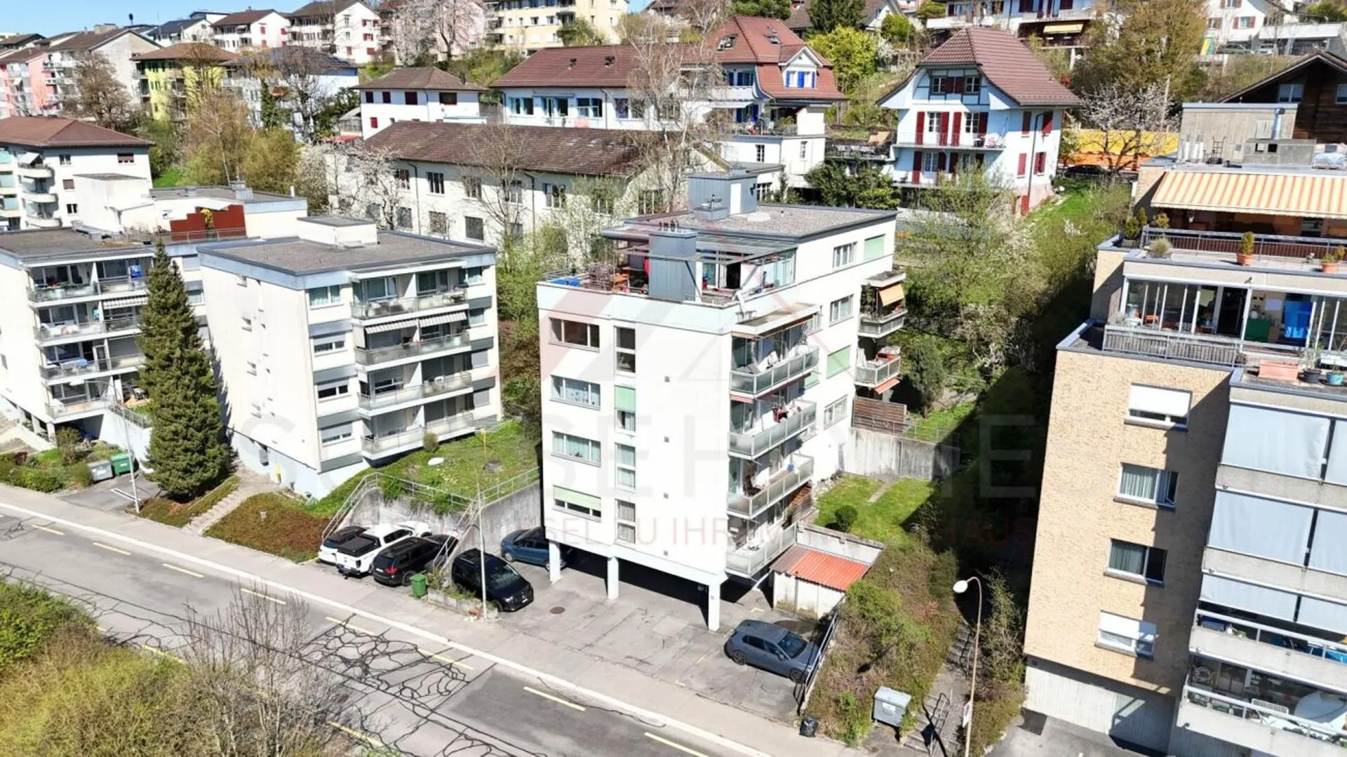 Modernisierte 5.5-Zimmer-Wohnung mit sonnigem Balkon in ruhiger Lage in Zollikofen