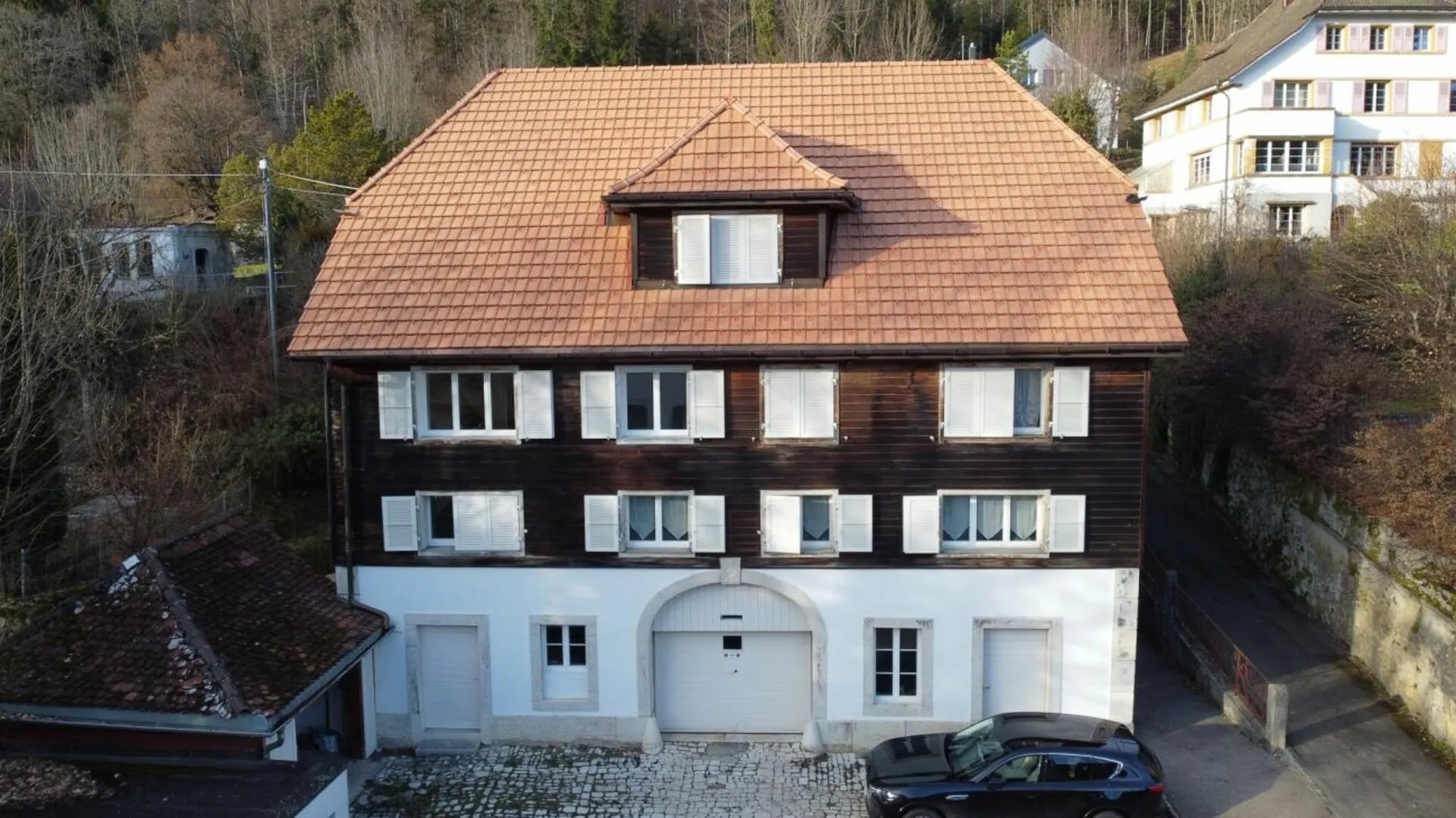 St-Imier, building with 6 apartments - 5.79% yield
