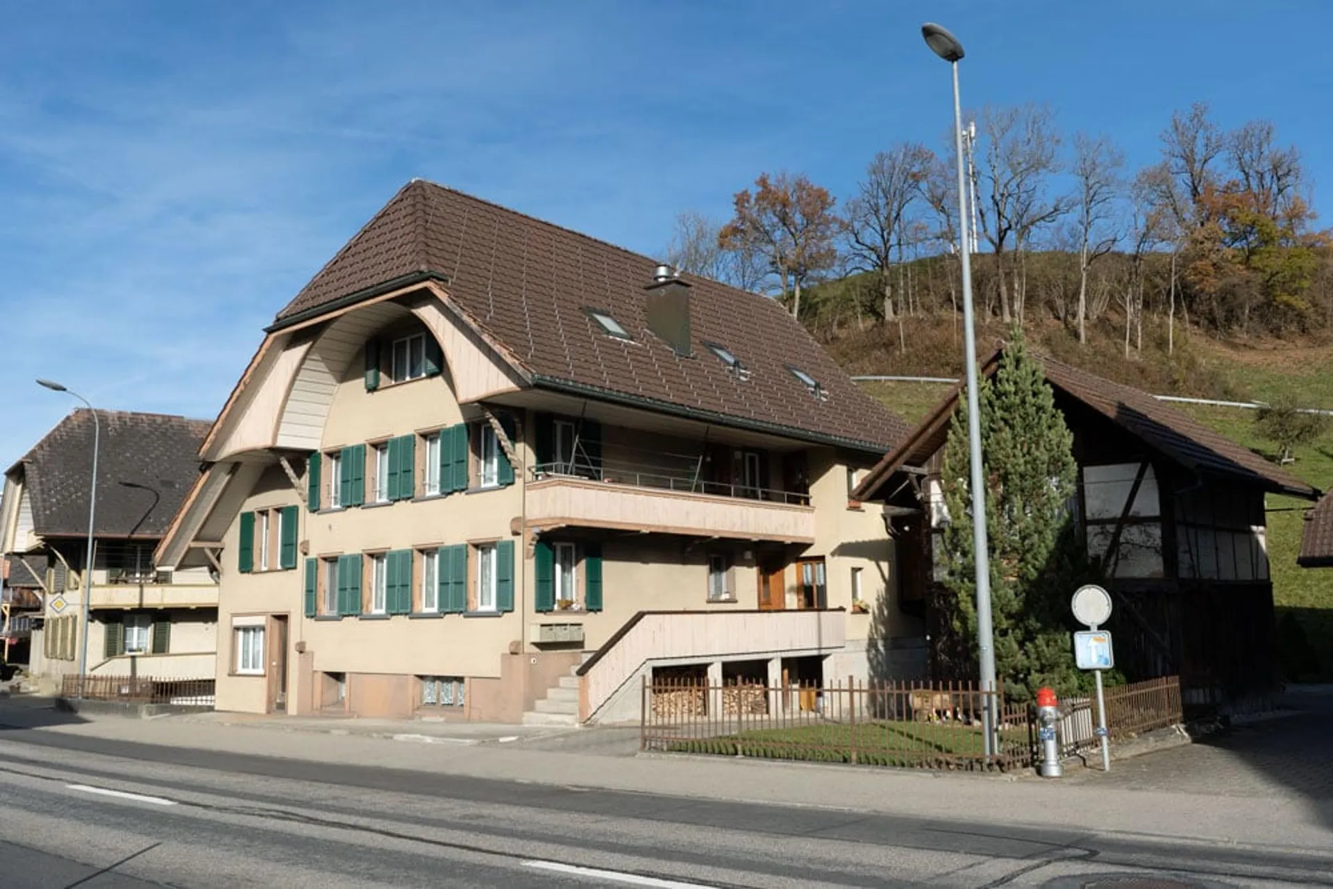 Anlageobjekt mit Entwicklungspotential oder Mehrgenerationenwohnen in 3-Familienhaus