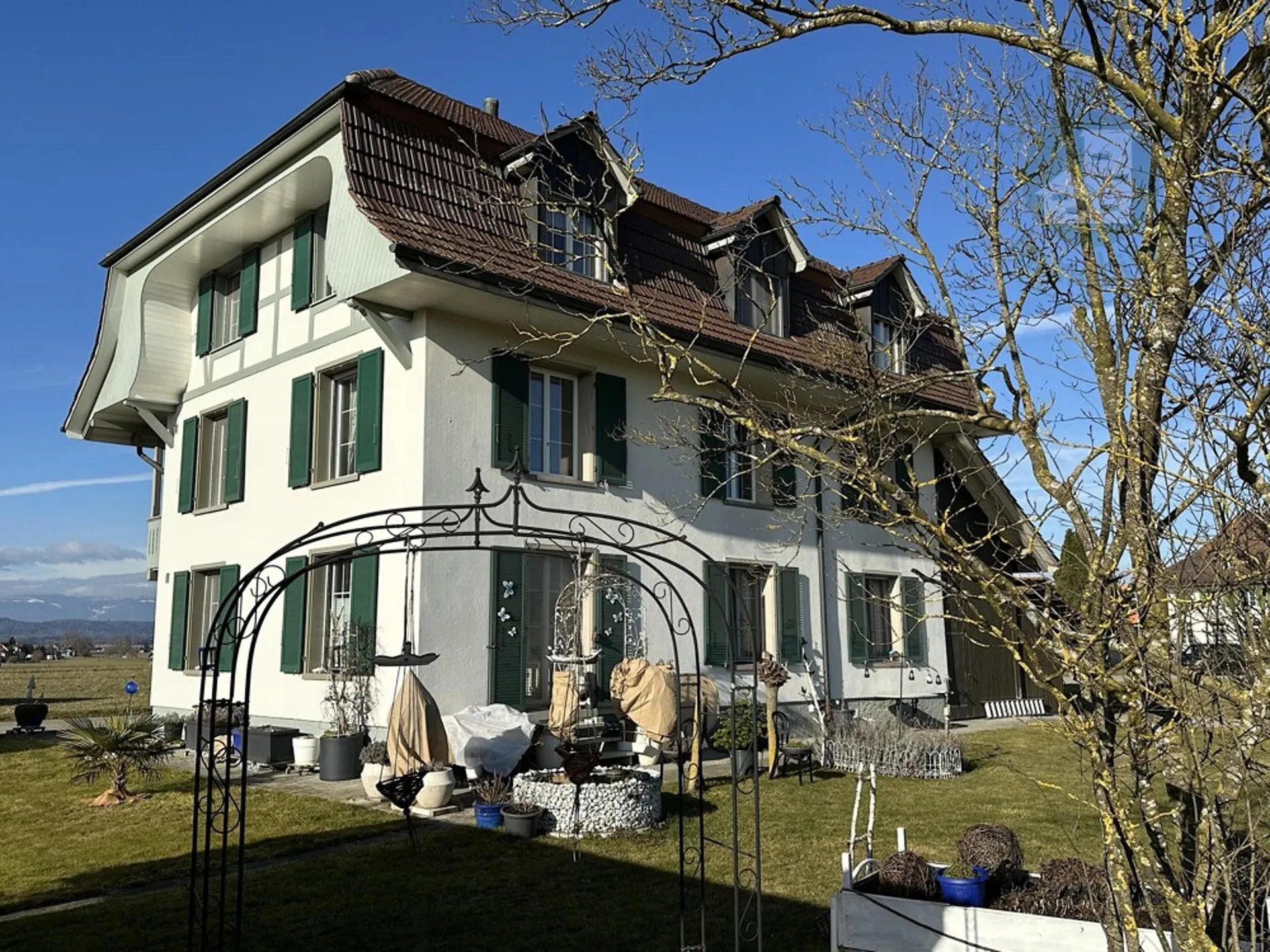 Das Liebhaber-Dreifamilien-Generationenhaus mitten in der Natur mit We