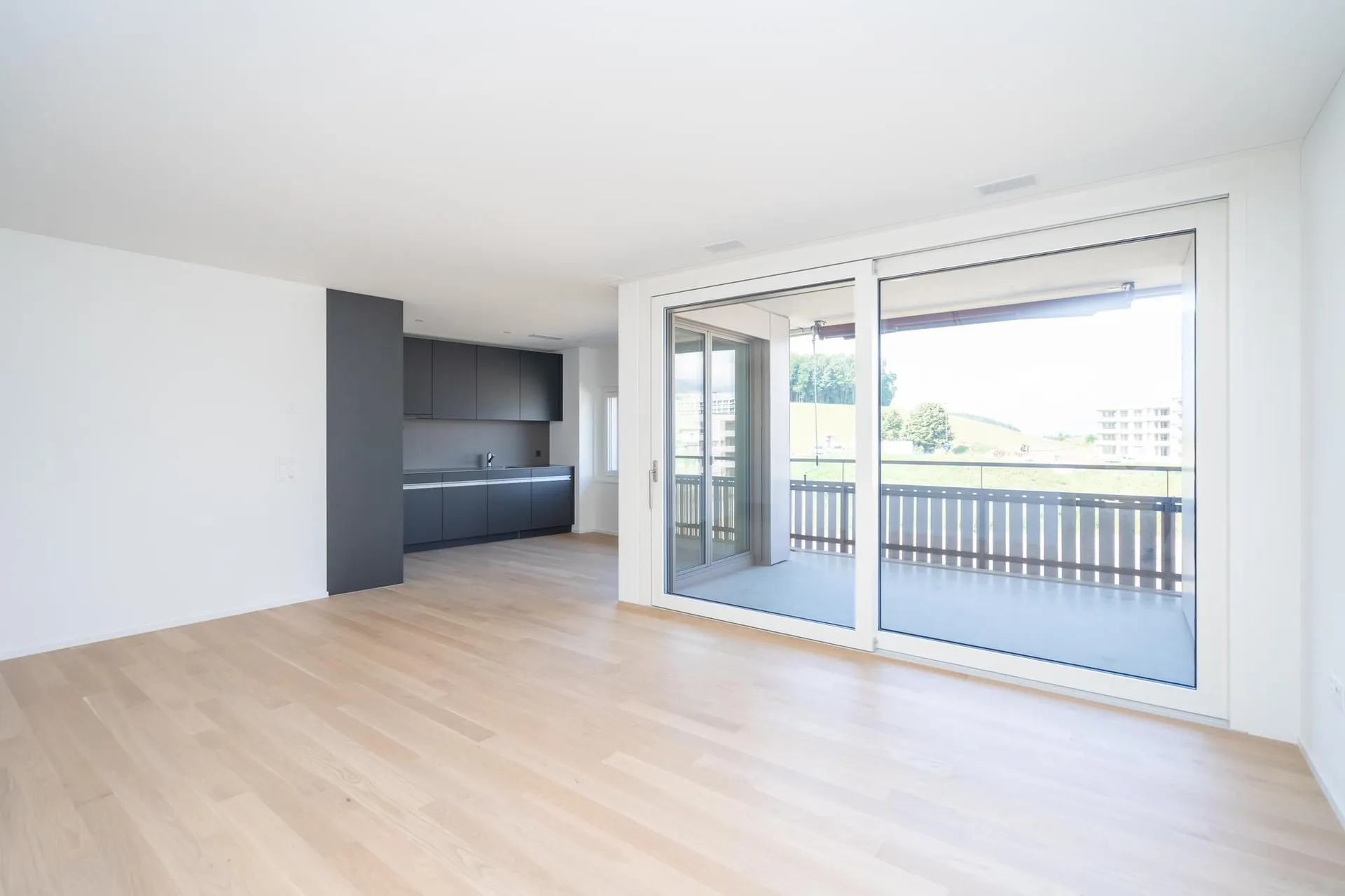 Grosszügige, moderne Erdgeschosswohnung im Grünen sucht Sie!